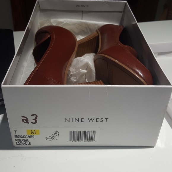 Nine west Shoe - Picture 7 of 7